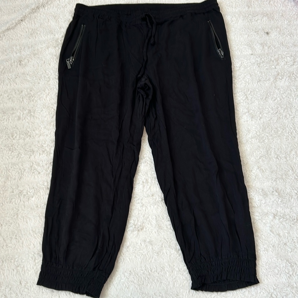 NWOT CHASER Black Elastic Waist Band and Cinched ankle Pants